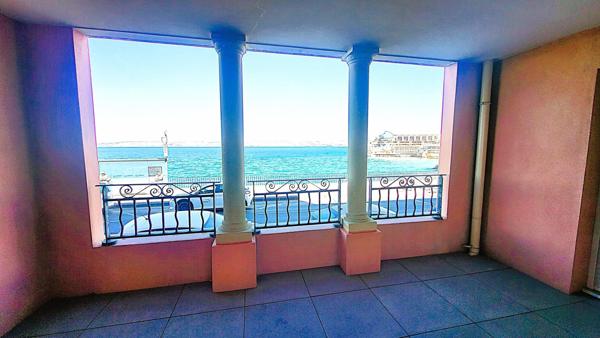 100 mètres de la plage des Catalans, magnifique T4 avec vue plongeante mer avec terrasse et garage double