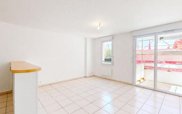 Appartement à vendre    3 pièces • 53 m2 Castelginest