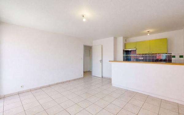 Appartement à vendre    3 pièces • 53 m2 Castelginest