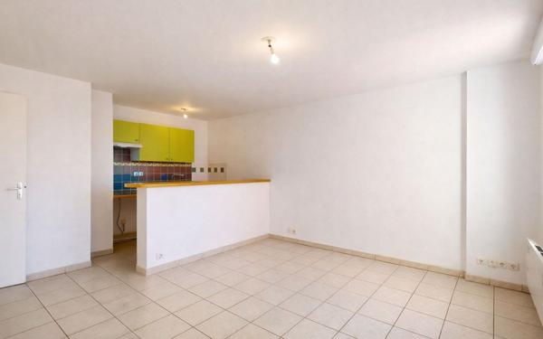 Appartement à vendre    3 pièces • 53 m2 Castelginest