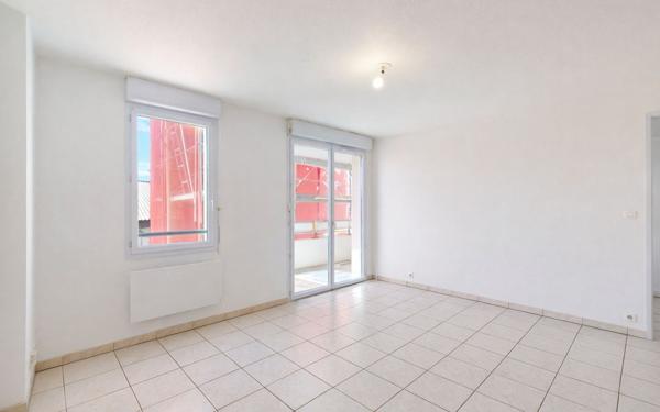 Appartement à vendre    3 pièces • 53 m2 Castelginest