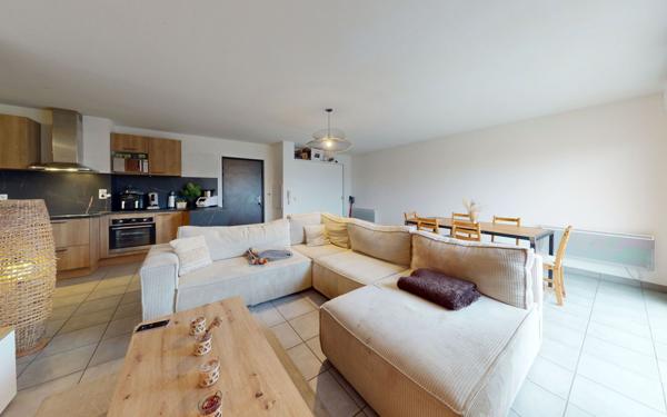 Appartement à vendre    3 pièces • 74,54 m2 Onet-le-Château