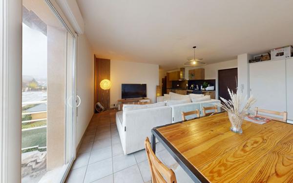 Appartement à vendre    3 pièces • 74,54 m2 Onet-le-Château