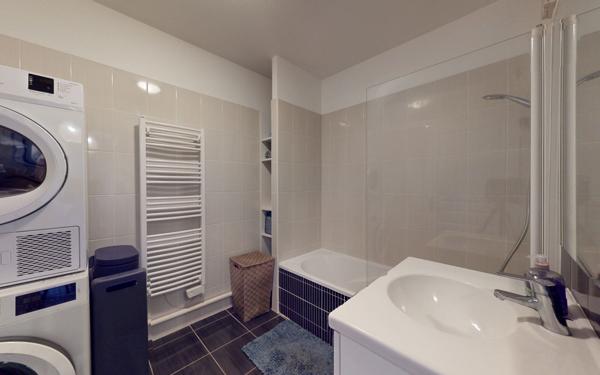 Appartement à vendre    3 pièces • 74,54 m2 Onet-le-Château