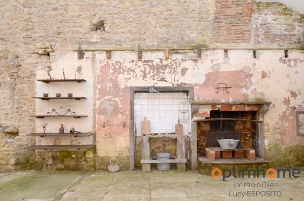 Propriété de 4 chambres au bord de la rivière à vendre