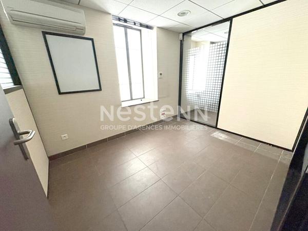 A VENDRE LAVELANET IMMEUBLE  - LOCAL COMMERCIAL ET APPARTEMENT A RENOVÉ