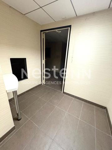 A VENDRE LAVELANET IMMEUBLE  - LOCAL COMMERCIAL ET APPARTEMENT A RENOVÉ