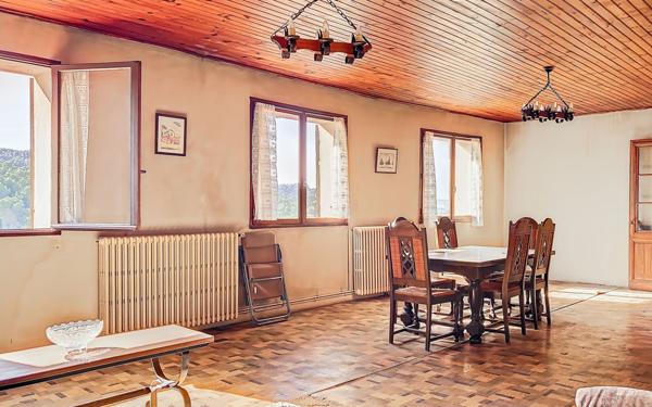 Maison à vendre    5 pièces • 150 m2 Les Pennes-Mirabeau