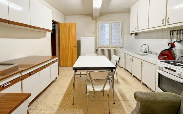 Maison à vendre    5 pièces • 150 m2 Les Pennes-Mirabeau