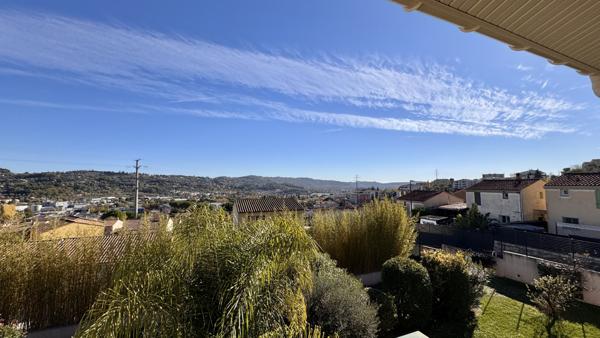 Grasse (06130) T3 avec terrasse et garage