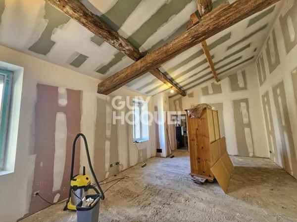 Maison de village en pierre 170m² avec garage et cour