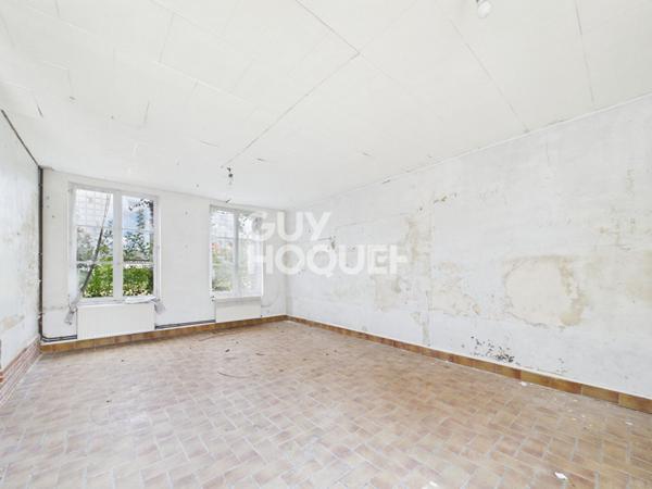 2 Maisons spacieuses à rénover à Saint-Pierre-lès-Elbeuf - Fort potentiel !
