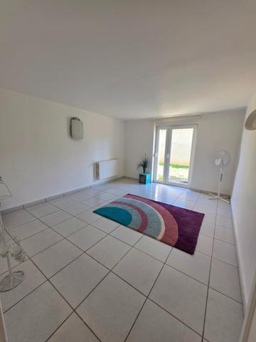 Spacieuse maison familiale sécurisée de 280 m² sur un terrain arboré de 1 335 m² – Conflans-en-Jarnisy