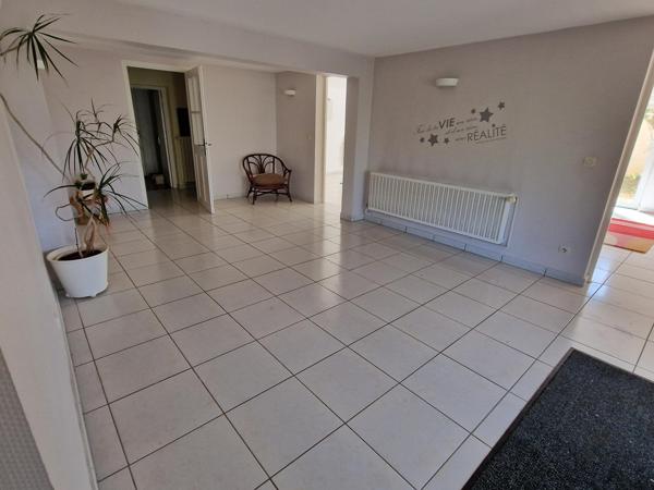 Spacieuse maison familiale sécurisée de 280 m² sur un terrain arboré de 1 335 m² – Conflans-en-Jarnisy