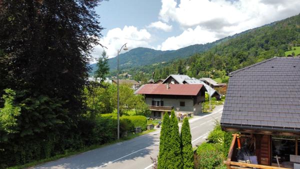 Dpt Haute Savoie (74), à vendre centre de SAMOENS - Terrain de 270,00 m²