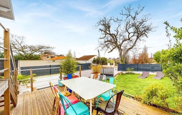 Superbe maison 4 chb jardin et parking à Royan 370 000 € H.A.I.*