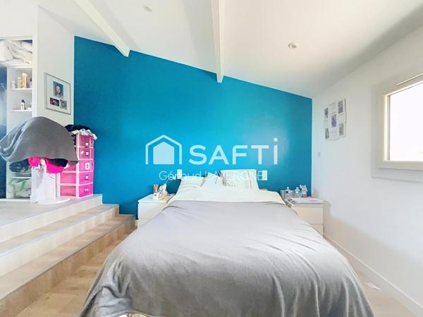 Superbe maison rénovée avec piscine et dépendance