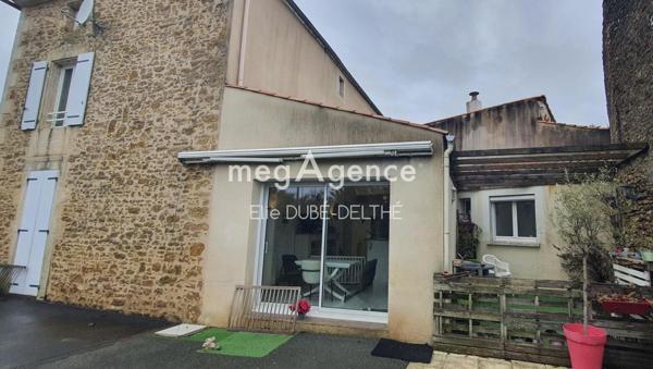 Maison à MOUTIERS-SUR-LE-LAY, 85320 - 7 pièces 170m²