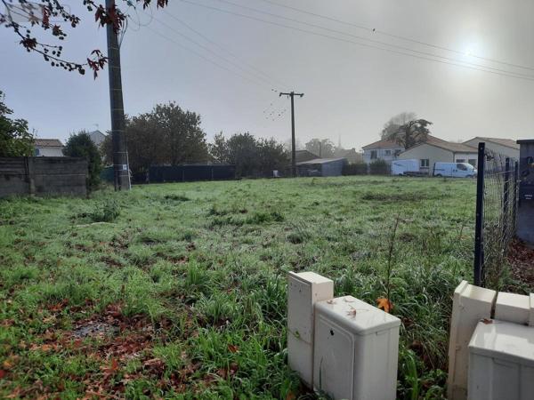 Terrain à Batir à vendre à Touvois en Loire-Atlantique (44650), ref : 85091-5205