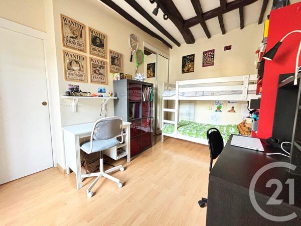 Appartement F5 à vendre  5 pièces - 94,04 m2 MERY SUR OISE - 95