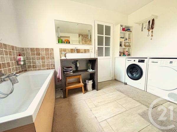 Appartement F5 à vendre  5 pièces - 94,04 m2 MERY SUR OISE - 95