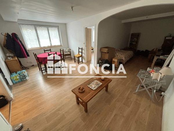 Location Appartement 2 pièces 60.77 m² - 33 RUE DE LA LIBERTE Briare 45250