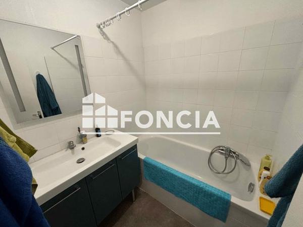 Location Appartement 2 pièces 60.77 m² - 33 RUE DE LA LIBERTE Briare 45250