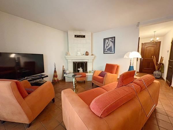 HYERES - Maison T4 - 109 m² utile - Garage