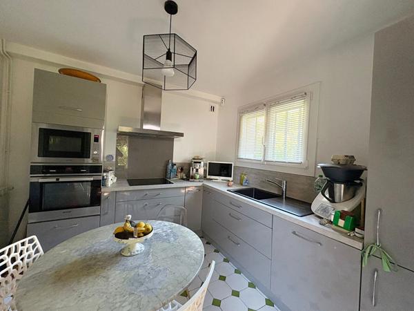 HYERES - Maison T4 - 109 m² utile - Garage