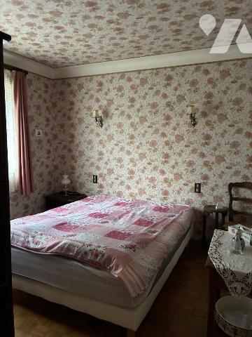 Maison d'habitation avec jardin attenant