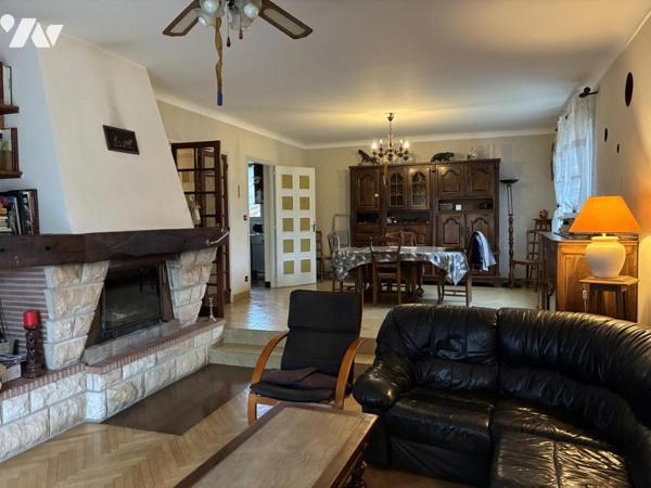 Maison d'habitation avec jardin attenant