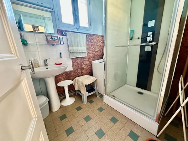 Maison à vendre à Saint-Jean-de-Braye ? Grande surface, fort potentiel, idéal rénovation