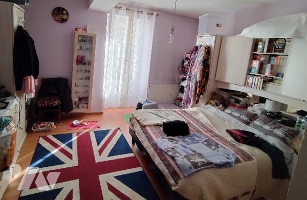 MURS & FONDS DE COMMERCE de BOULANGERIE-PÂTISSERIE dans bourg dynamique, rue passante parking proche