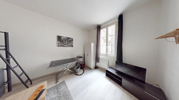 Location                                                      Appartement
                        
                     1 pièces                      21 m2                     à Chartres