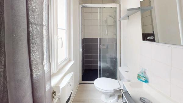 Location                                                      Appartement
                        
                     1 pièces                      21 m2                     à Chartres
