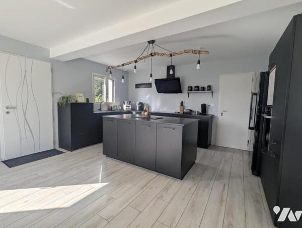 A VENDRE : MARIGNY proche des commodités, pavillon de plain-pied de 141 m2