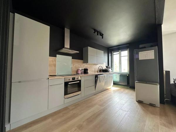 Location                                                      Appartement
                        
                     3 pièces                      92 m2                     à Morteau