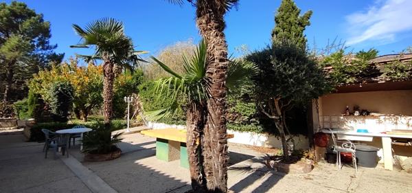 Rabastens: Belle villa T5 avec piscine sur parc de 5000m2 + T2