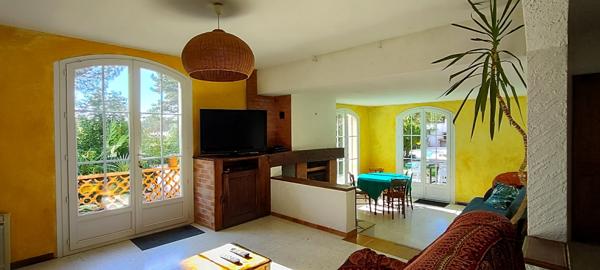 Rabastens: Belle villa T5 avec piscine sur parc de 5000m2 + T2