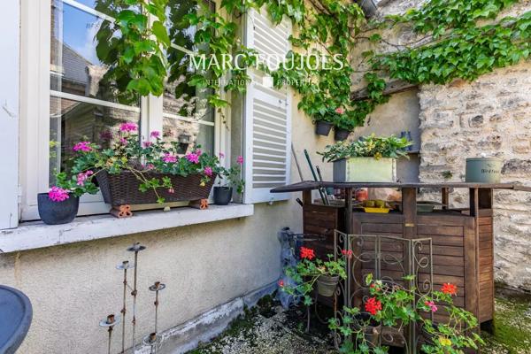 SENLIS MAISON DE VILLE TERRASSE