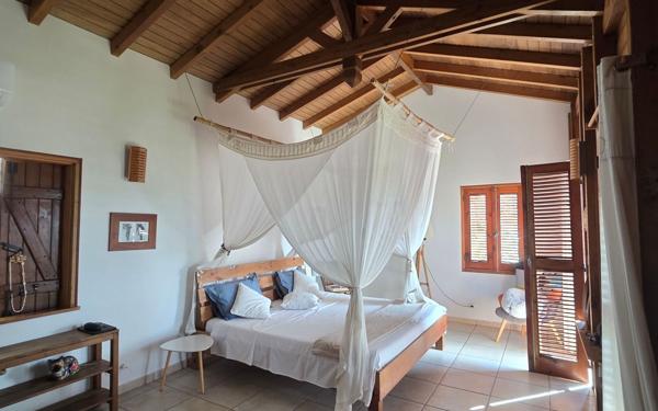 Maison à vendre    6 pièces • 86 m2 Deshaies