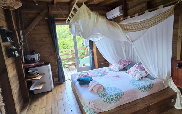 Maison à vendre    6 pièces • 86 m2 Deshaies