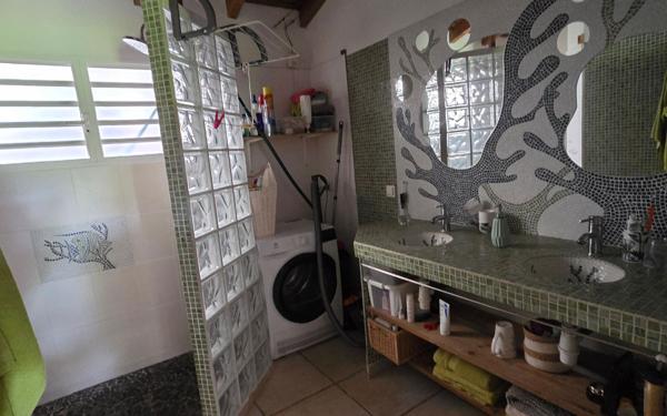 Maison à vendre    6 pièces • 86 m2 Deshaies