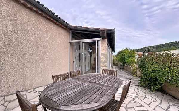 Maison à vendre    5 pièces • 122 m2 Vidauban