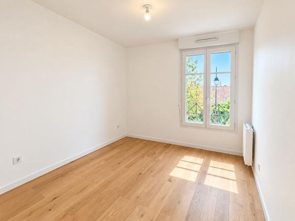 Maison 3 pièces 2 chambres Jardin parking Proche RER B
