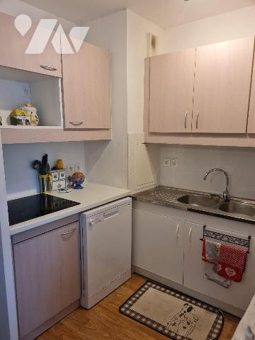 Dans un ensemble immobilier sis à DAMMARIE LES LYS 626 avenue du Colonel Fabien
Lot numéro SEP...