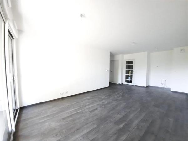Appartement T3 à louer Chavagne - 60 m² (réf : 547064)