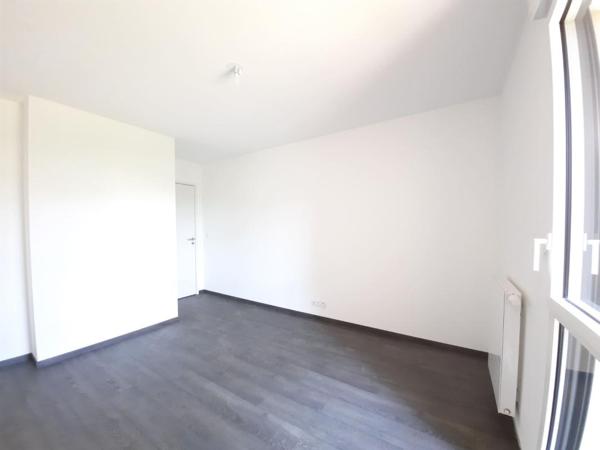 Appartement T3 à louer Chavagne - 60 m² (réf : 547064)