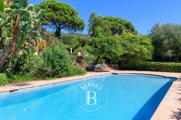 Rayol-Canadel-sur-Mer, Propriété 8 Chambres -  300 m² à vendre