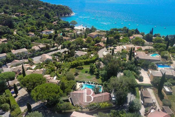 Rayol-Canadel-sur-Mer, Propriété 8 Chambres -  300 m² à vendre